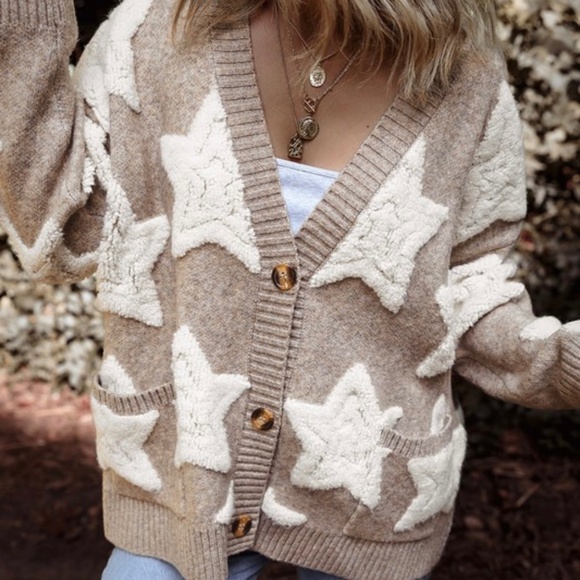 Cream White Star Sweater Cardigan - Picture 1 of 2
